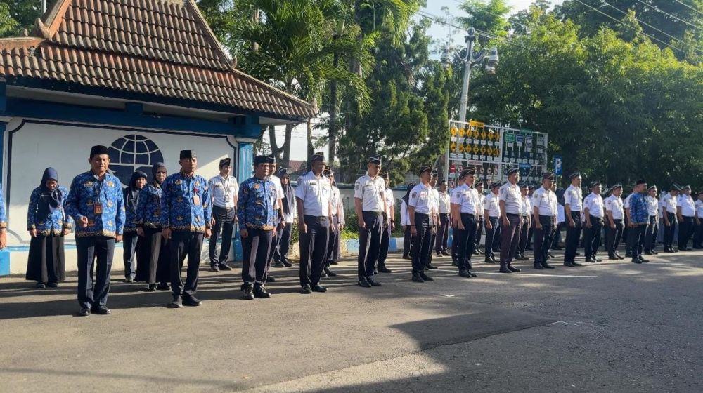 Upacara Bendera Dalam Rangka Memperingati Hari Kesadaran Nasional